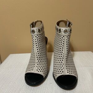 Calvin Klein Perforated Leather Cream Ankle Booties Slides Open toe